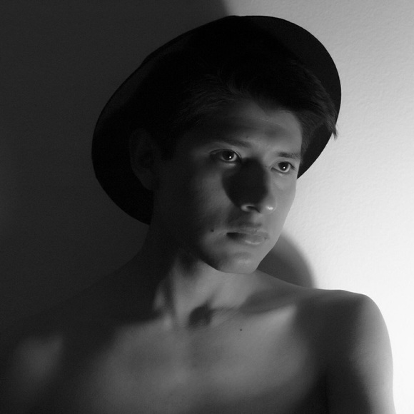 Meet your Posher, Raul - Picture 1 of 1